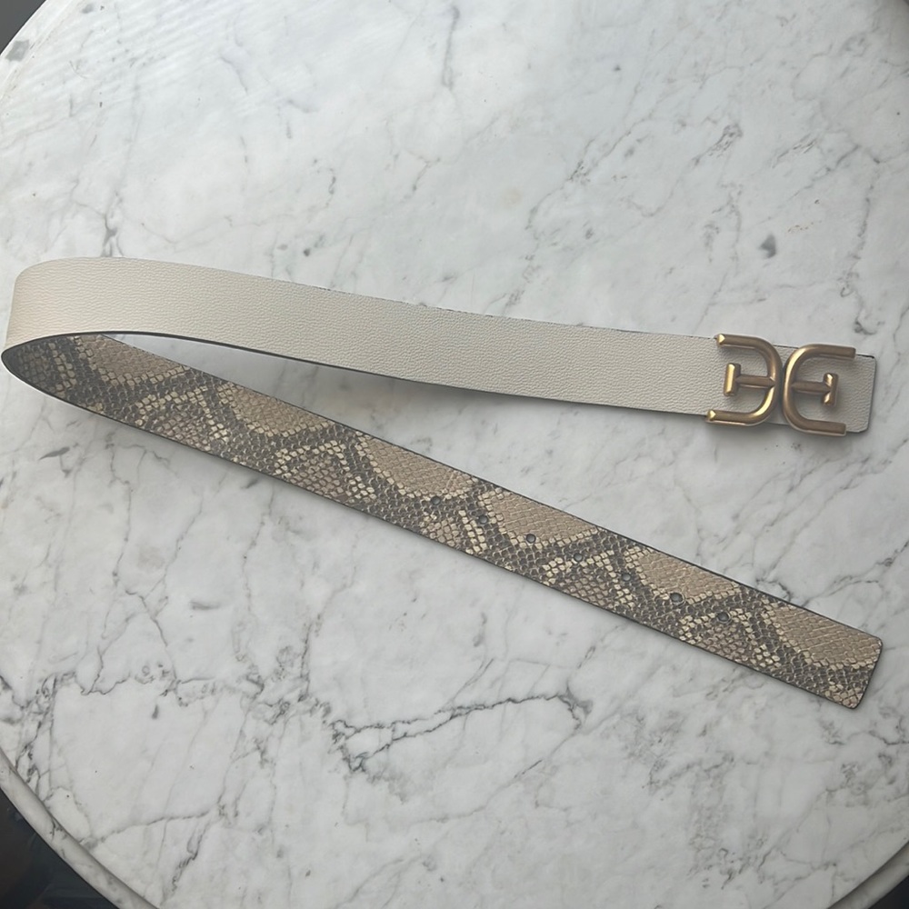 Sam Edelman belt size (S)